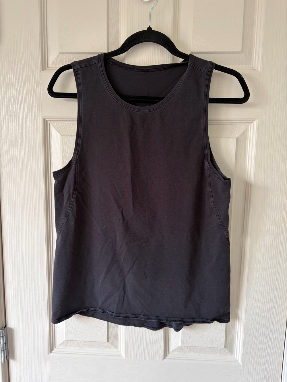 🦋 LULULEMON - Medium Fitting Womens Tank Top